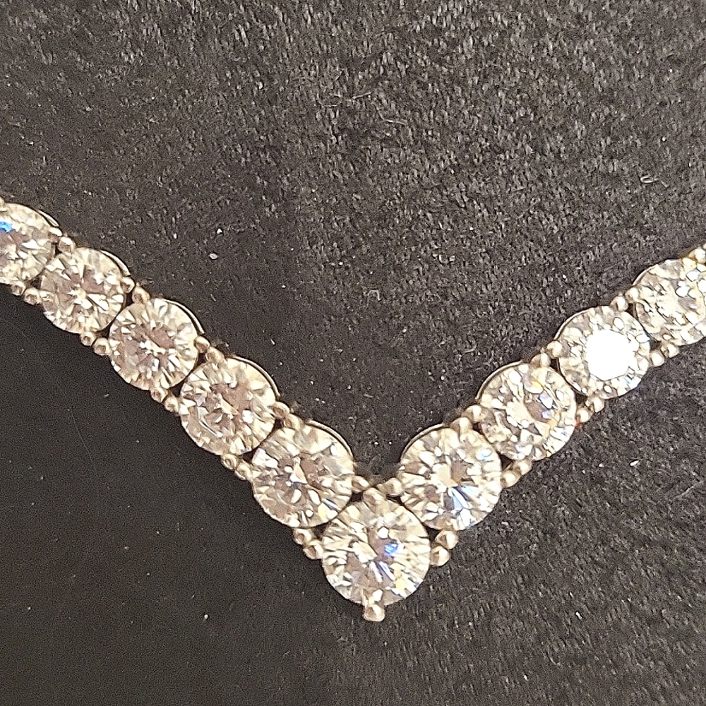 Elegant Silver Necklace - Picture 8 of 14
